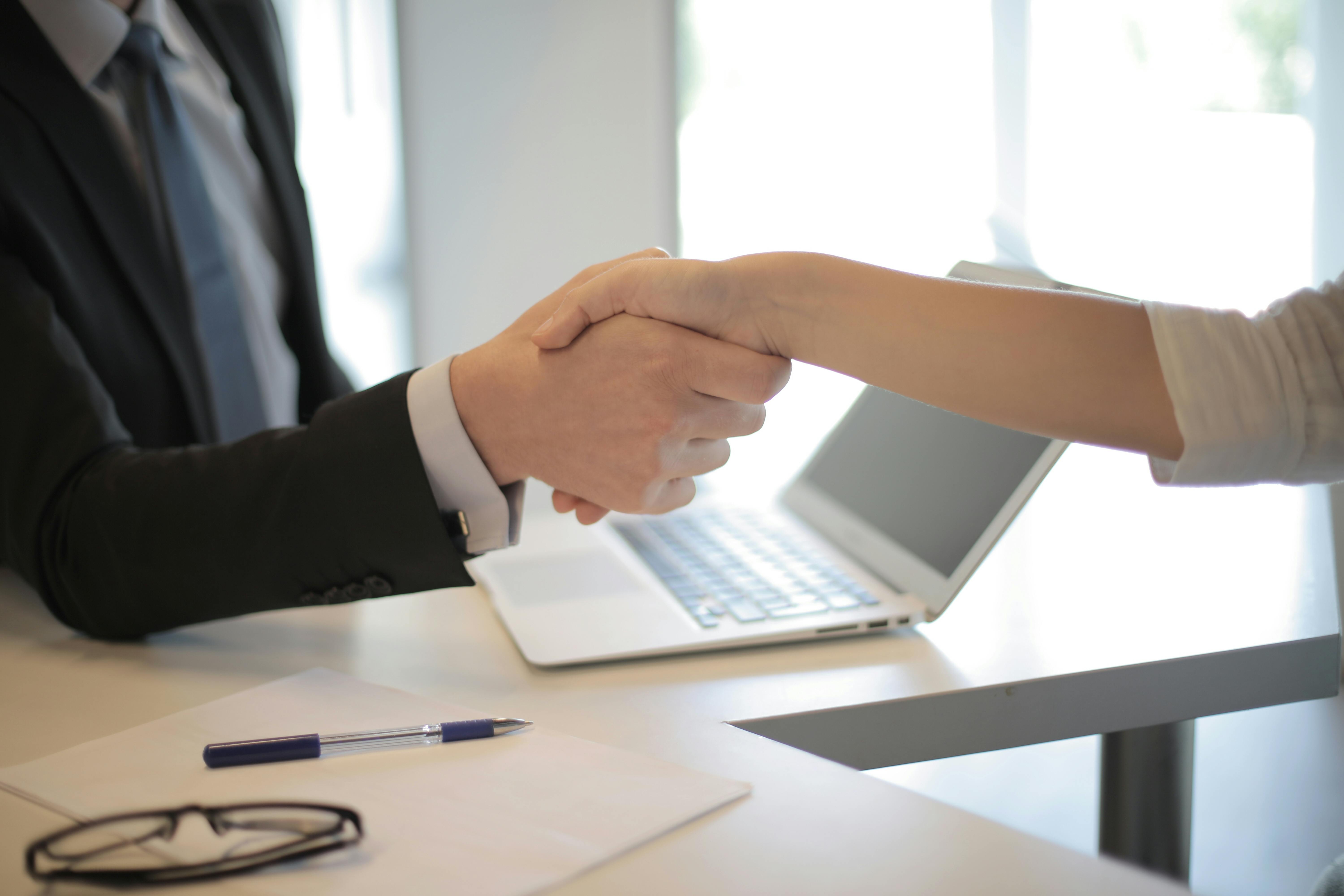 Partnerschaft mit Industrieunternehmen